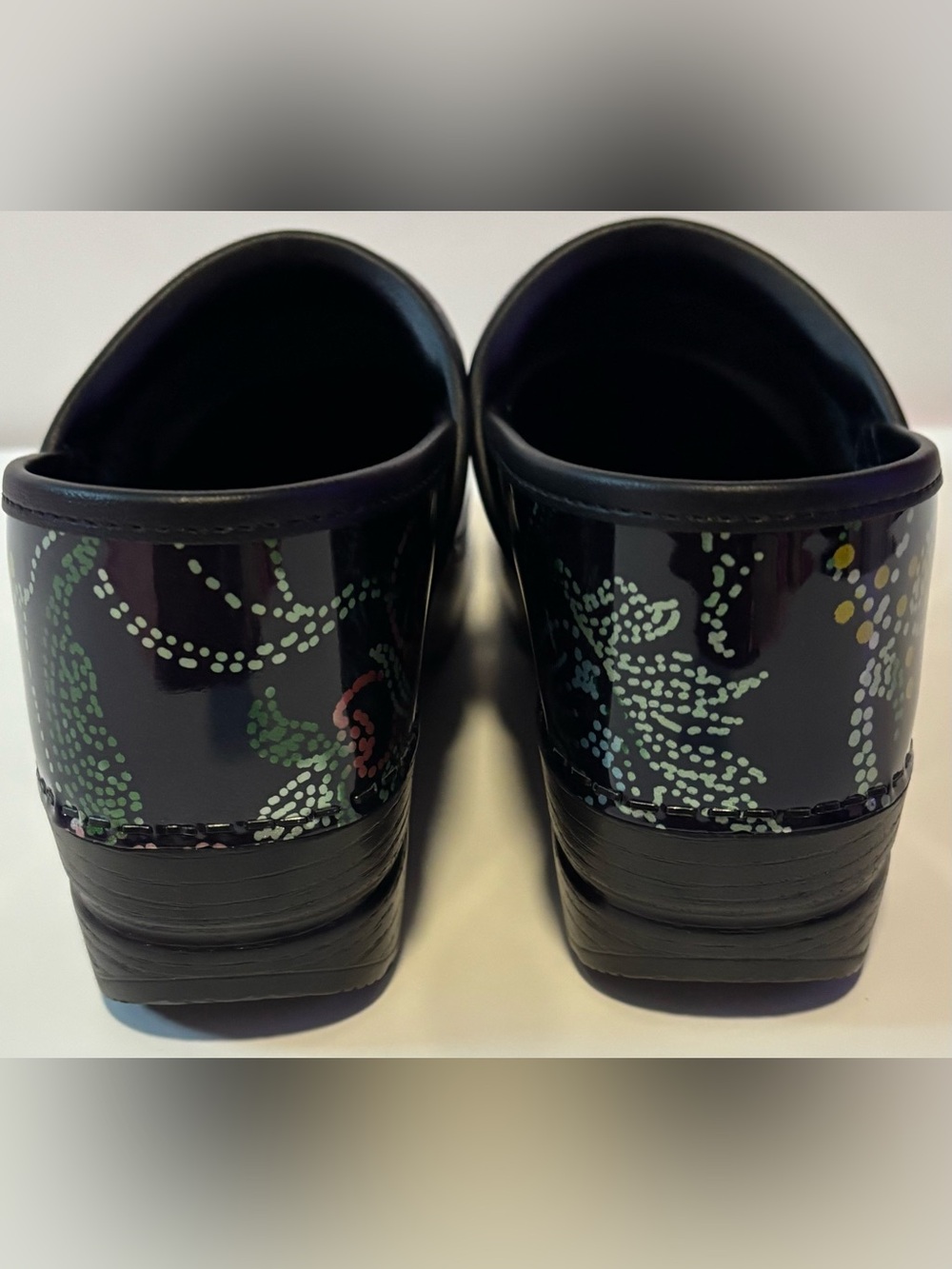Dansko Professional Dotted Floral Patent Clogs EU 38 Black Multicolor NWT - Picture 4 of 7